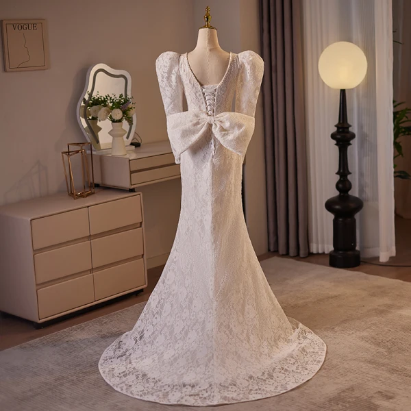 Vintage / Retro Ivory Lace Flower Wedding Dresses 2024 Trumpet / Mermaid V-Neck 3/4 Sleeve Backless Bow Sweep Train