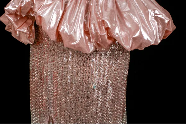 Sexy Rødmende Rosa Rhinestone Paljetter Asymmetrisk Selskapskjoler 2025 Trompet / Havfrue Kjæreste Uten Ermer Ryggløse Feie Tog Formelle Kjoler