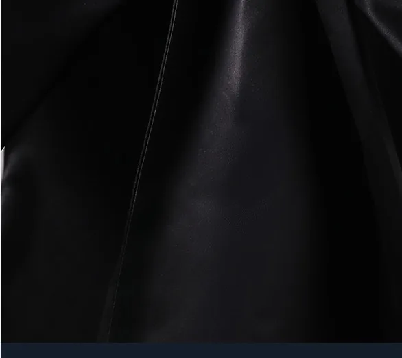 Style Audrey Hepburn Noire Satin Robe De Bal 2024 Trompette / Sirène Bustier Sans Manches Dos Nu Noeud Train De Balayage Promo Robe De Ceremonie