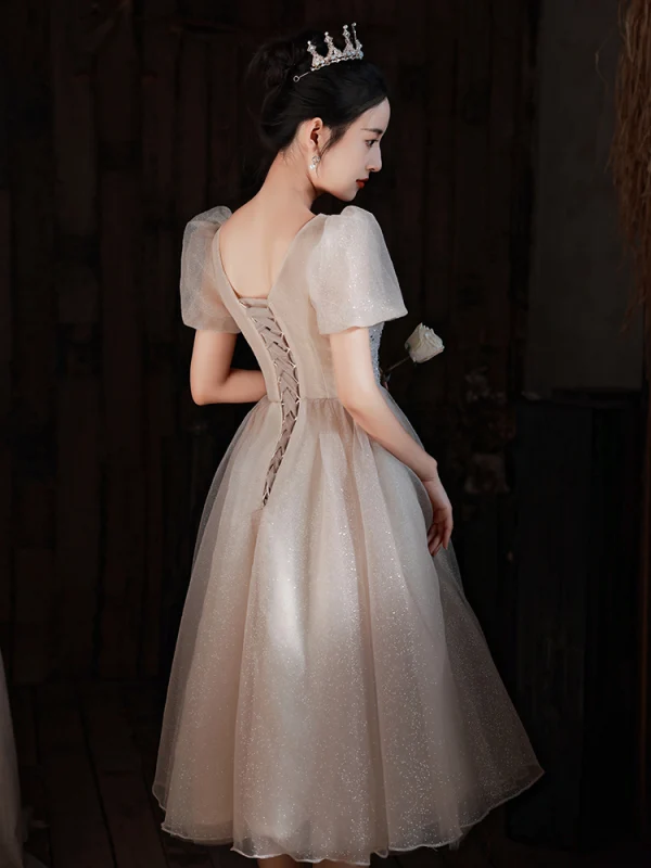 Modern / Fashion Champagne Glitter Graduation Dresses 2022 A-Line / Princess V-Neck Puffy Short Sleeve Backless Sequins Tea-length Formal Dresses