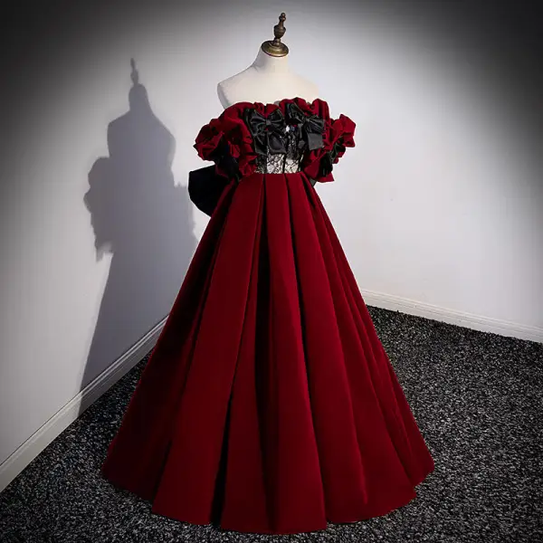 Fashion Burgundy Ruffle Prom Dresses 2022 Ball Gown Off-The-Shoulder Bow Short Sleeve Backless Floor-Length / Long Prom Formal Dresses