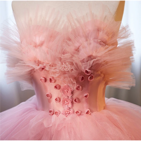Charmant Charmant Rougissant Rose Volants en Cascade Robe De Bal 2023 Robe Boule Bustier Perle Appliques Sans Manches Dos Nu Train De Balayage Promo Robe De Ceremonie