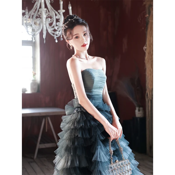 Modern / Fashion Ink Blue Cascading Ruffles Evening Dresses 2023 A-Line / Princess Strapless Sleeveless Backless Sweep Train Evening Party Formal Dresses