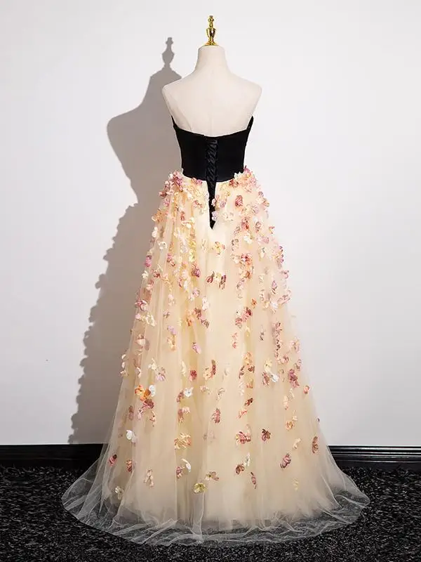 Chic / Beautiful Black Appliques Prom Dresses A-Line / Princess Strapless Sleeveless Backless Floor-Length / Long Tulle Prom Formal Dresses