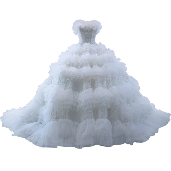 Luxus / Herrlich Weiß Perlenstickerei Pailletten Fallende Rüsche Brautkleider / Hochzeitskleider 2023 Ballkleid Bandeau Ärmellos Rückenfreies Sweep / Pinsel Zug Hochzeit