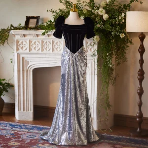 Charming Black Sequins Evening Dresses 2024 Trumpet Mermaid Square Neckline Puffy Short Sleeve Backless Bow Sweep Train Evening Party Formal Dresses