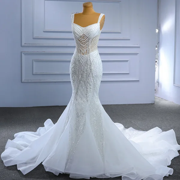 Glitzernden High End Perlenstickerei Strass Pailletten Weiß Brautkleider / Hochzeitskleider 2023 Meerjungfrau Eckiger Ausschnitt Ärmellos Rückenfreies Kapelle-Schleppe Hochzeit