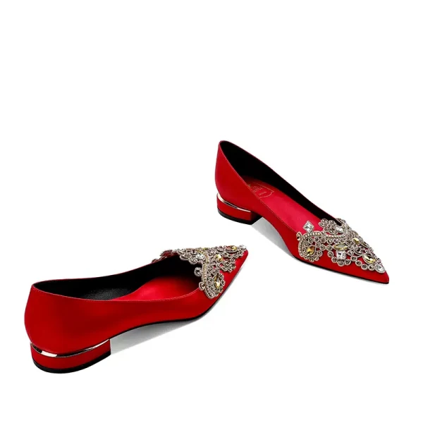Chinese style Red Satin Rhinestone Wedding Shoes 2024 Low Heel Pointed Toe Wedding Pumps High Heels