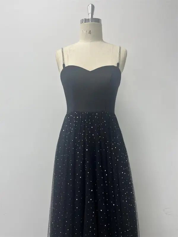 Charmant Noire Paillettes Robe De Soirée 2024 Princesse Bretelles Spaghetti Sans Manches Dos Nu Longue Soirée Robe De Ceremonie