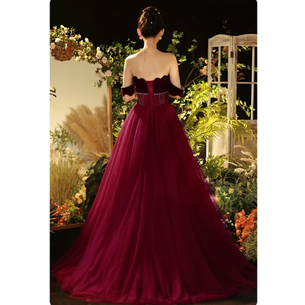 Elegante Burgunderrot Ballkleider 2022 A Linie Perle Bandeau Ärmellos Rückenfreies Schleife Lange Festliche Kleider