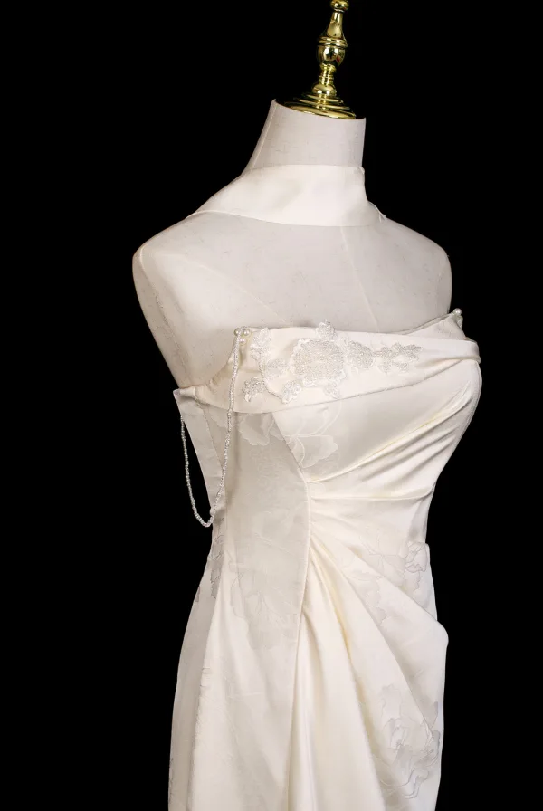 Sexy Ivoire Perle En Dentelle Fleur Robe De Soirée 2025 Trompette / Sirène Bustier Sans Manches Dos Nu Train De Balayage Robe De Ceremonie