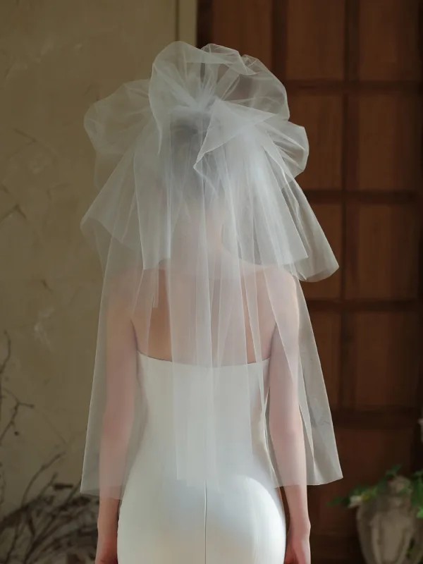 Fashion White Puffy Tulle Wedding Veils 2025