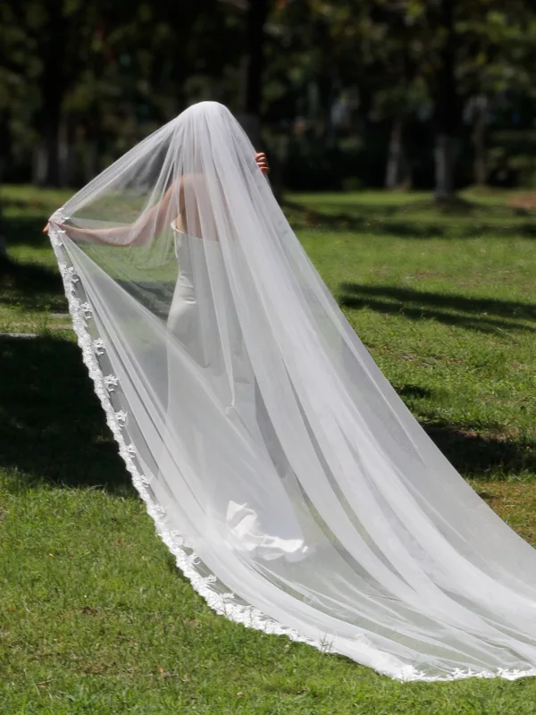 Vintage / Originale Blanche En Dentelle Fleur La Mariée Voile De Mariée 2025 Tulle