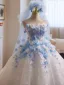 Charmant Haut de Gamme Blanche Fait main Perle En Dentelle Fleur Appliques Robe De Bal 2025 Robe Boule Bustier Sans Manches Dos Nu Train De Balayage