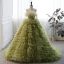 Mode Salbeigrün Plissee Ballkleider 2023 Ballkleid Feder Bandeau Ärmellos Rückenfreies Hof-Schleppe Ball Festliche Kleider