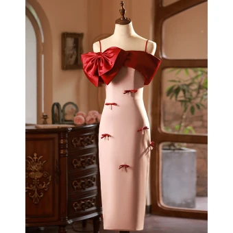Sexy Bordeaux Satin Robe De Soirée 2023 Trompette Sirène Bretelles Spaghetti Noeud Manches Courtes Dos Nu Thé Longueur Soirée Robe De Ceremonie