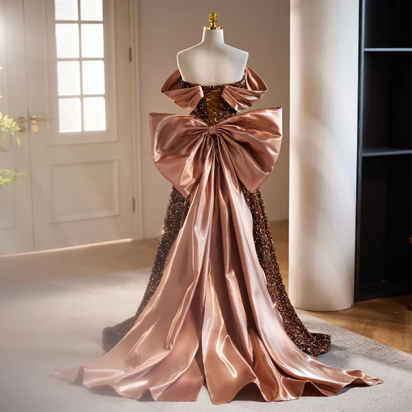 Scintillantes Champagne Paillettes Robe De Soirée Princesse 2023 De l'épaule Manches Courtes Dos Nu Noeud Train De Balayage Robe De Ceremonie