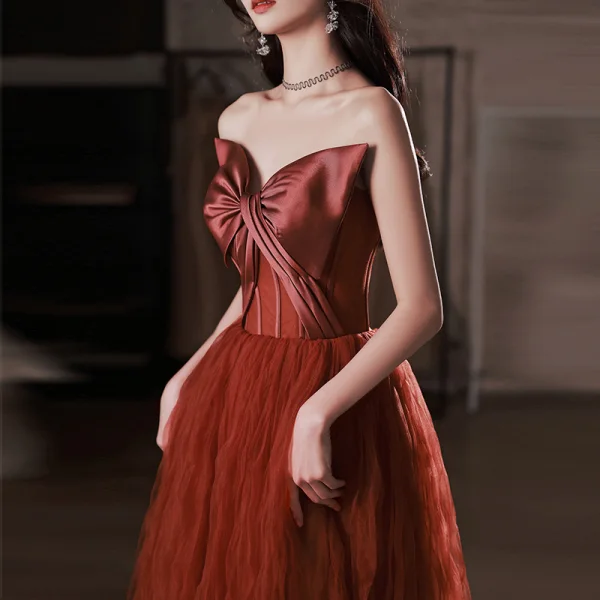 Charming Burgundy Bow Strapless Evening Dresses 2022 A-Line / Princess Sleeveless Backless Floor-Length / Long Evening Party Formal Dresses