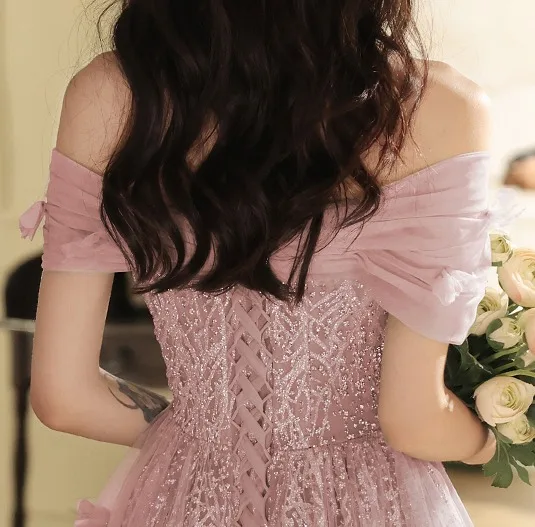 Chic / Beautiful Blushing Pink Beading Pearl Appliques Prom Dresses 2024 A-Line / Princess Off-The-Shoulder Short Sleeve Backless Floor-Length / Long Prom Formal Dresses