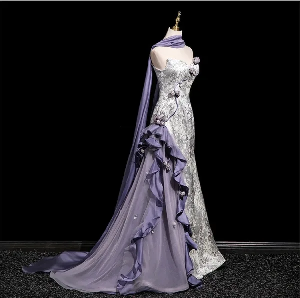 Charming Silver Appliques Sequins Evening Dresses 2025 A-Line / Princess Strapless Sleeveless Backless Sweep Train Evening Party Formal Dresses