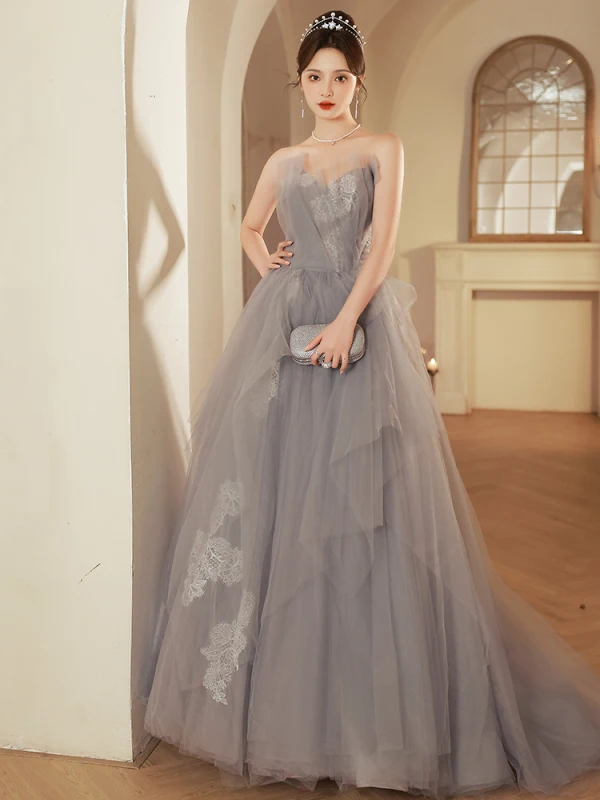 Charmant Argenté Gris Paillettes En Dentelle Fleur Robe De Soirée 2023 Princesse Bustier Sans Manches Dos Nu Volants en Cascade Longue Soirée Robe De Ceremonie