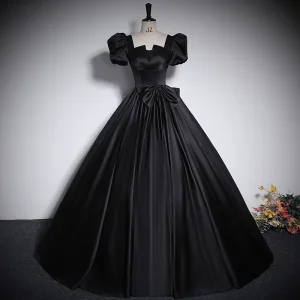 Élégant Noire Satin Robe De Bal 2023 Robe Boule Encolure Carrée Gonflée Manches Courtes Noeud Dos Nu Longue Promo Robe De Ceremonie