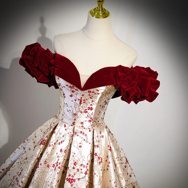 Fashion Burgundy Floral Prom Dresses 2023 Ball Gown Ruffle Off-The-Shoulder Short Sleeve Backless Floor-Length / Long Prom Formal Dresses