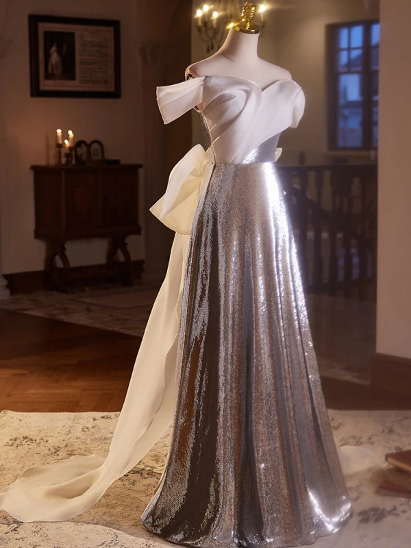 Charming Silver Sequins Prom Dresses 2024 A-Line / Princess Off-The-Shoulder Short Sleeve Backless Bow Floor-Length / Long Prom Formal Dresses