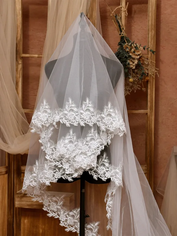 Elegant White Handmade Lace Flower Sweep Train 3 m Wedding Veils 2025