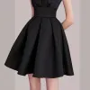 Modest / Simple Black Short Homecoming Graduation Dresses 2024 A-Line / Princess Square Neckline Sleeveless Backless Formal Dresses