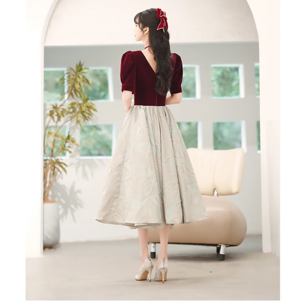 Chic / Beautiful Burgundy Suede Homecoming Graduation Dresses 2022 A-Line / Princess Square Neckline Short Sleeve Backless Floor-Length / Long Formal Dresses
