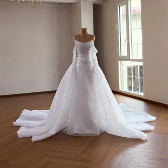 Luxury Gorgeous White Handmade Beading Pearl Rhinestone Wedding Dresses 2026 Trumpet Mermaid Strapless Sleeveless Backless Sweep Train