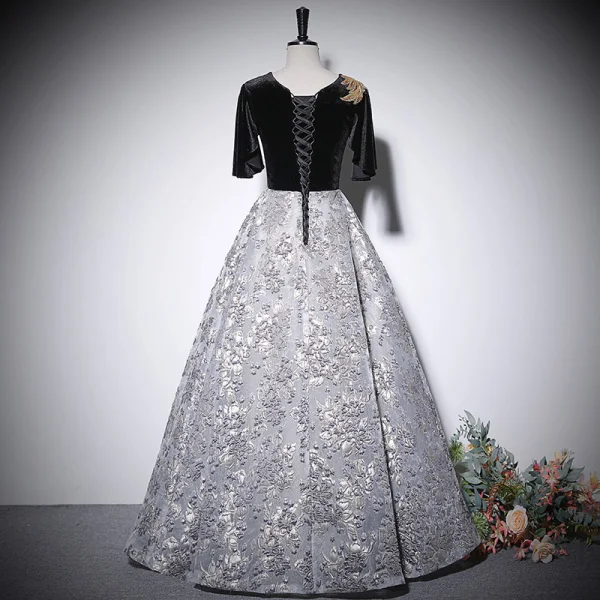 Élégant Noire Perlage Paillettes Impression Robe De Bal 2022 Princesse V-Cou Manches Courtes Dos Nu Longue Promo Robe De Ceremonie