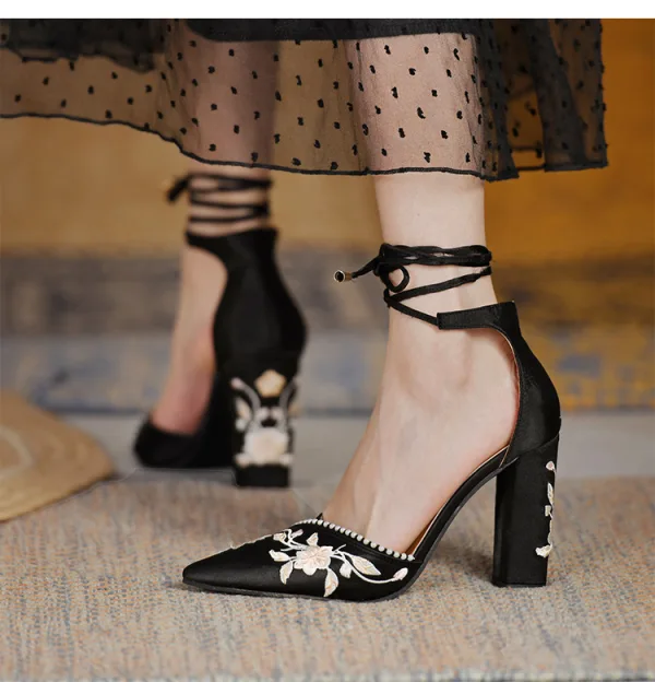 Élégant Ivoire Brodé Perle Promo Sandales Femme 2022 Bride Cheville 9 cm Talons Épais À Bout Pointu Talons Hauts