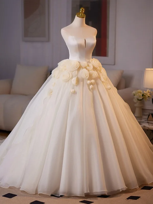Elegant White Appliques Wedding Dresses 2025 Ball Gown Strapless Sleeveless Backless Floor-Length / Long Wedding