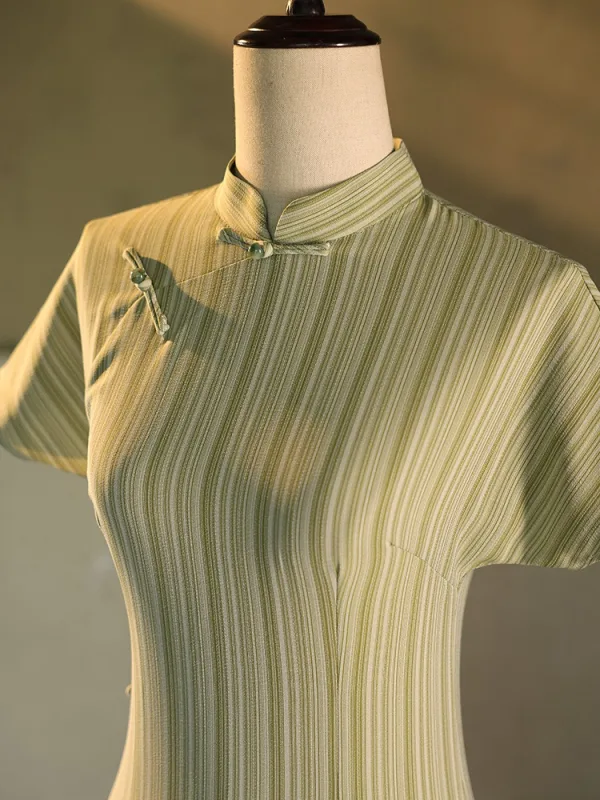Chinese style Sage Green Split Front Floor-Length / Long Cheongsam 2024 Trumpet / Mermaid High Neck Short Sleeve Prom