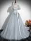 Elegante Grau Pailletten Schleife Stoffgürtel Ballkleider 2025 Ballkleid Eckiger Ausschnitt Geschwollenes Kurze Ärmel Rückenfreies Lange Festliche Kleider