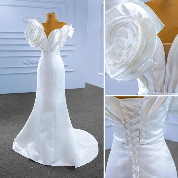 Schöne Weiß Satin Brautkleider / Hochzeitskleider 2022 Meerjungfrau Ärmellos Bandeau Blumen Rückenfreies Sweep / Pinsel Zug
