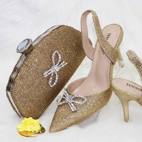 Sparkly Red Rhinestone Bow Evening Party Womens Sandals Clutch Bags 2023 8 cm Stiletto Heels Pointed Toe Sandals High Heels Clutch Bags