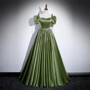 Chic Belle Vert Cendré Satin Robe De Bal 2023 Princesse Bretelles Spaghetti Gonflée Manches Courtes Dos Nu Faux Diamant Noeud Ceinture Longue Promo Robe De Ceremonie