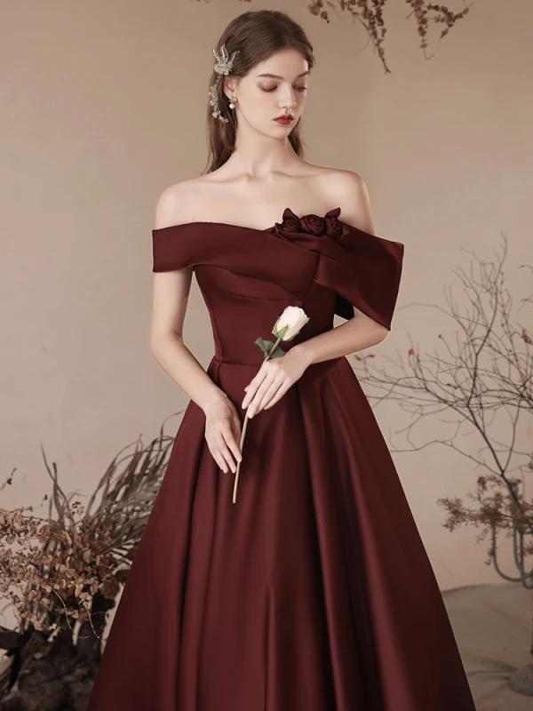 Vintage Burgunderrot Satin Ballkleider 2024 A Linie Ärmellos Off Shoulder Rückenfreies Lange Ball Festliche Kleider
