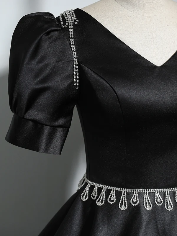 Vintage / Retro Black Rhinestone Satin Prom Dresses 2024 Ball Gown V-Neck Short Sleeve Backless Floor-Length / Long Prom Formal Dresses