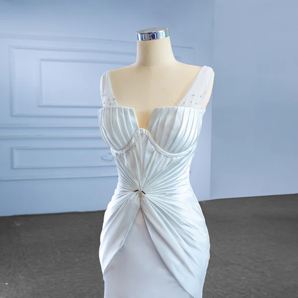 Haut de Gamme Ivoire Satin Paillettes Robe De Mariée 2022 Trompette / Sirène V-Cou Sans Manches Dos Nu Train De Balayage Mariage