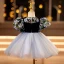 Chic / Belle Bleu Ciel Impression Courte Robe Ceremonie Fille 2022 Robe Boule Encolure Dégagée Gonflée Manches Courtes Faux Diamant Perle Promo Robe Ceremonie Fille
