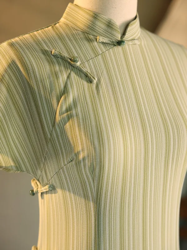 Chinese style Sage Green Split Front Floor-Length / Long Cheongsam 2024 Trumpet / Mermaid High Neck Short Sleeve Prom