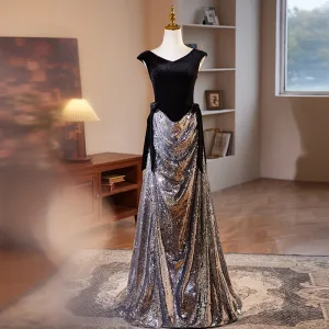Scintillantes Noire Paillettes Robe De Bal 2024 Princesse V Cou Sans Manches Dos Nu Train De Balayage Promo Robe De Ceremonie