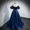 Elegant Navy Blue Suede Prom Dresses 2022 A-Line / Princess Off-The-Shoulder Puffy Short Sleeve Backless Sweep Train Formal Dresses