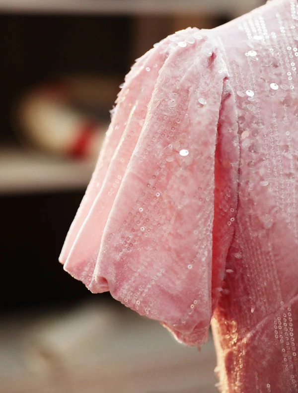 Scintillantes Rougissant Rose Paillettes Soirée Cheongsam 2024 Trompette / Sirène Col Haut Manches Courtes Thé Longueur