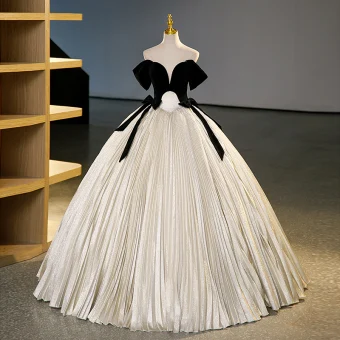Elegant Sexy Black Velvet Pleated Prom Dresses 2023 Ball Gown Strapless Sleeveless Bow Backless Floor Length Long Prom Formal Dresses