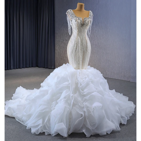 Luxe Blanche Perlage Gland Faux Diamant Paillettes Volants en Cascade Robe De Mariée 2023 Trompette / Sirène Encolure Carrée Sans Manches Dos Nu Chapel Train Mariage